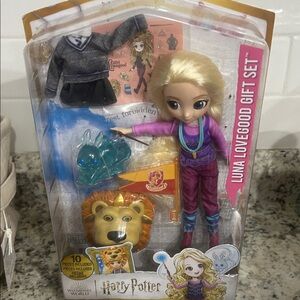 Warner Bros. Luna Lovegood Doll Set - Purple and Blue